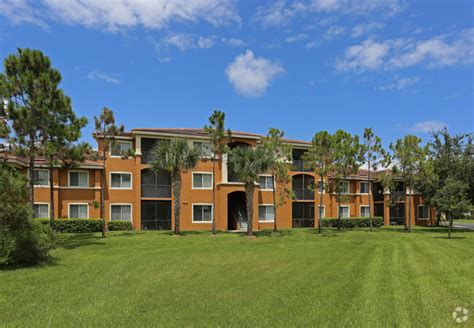 As a resident, you'll enjoy the convenience of a fully-equipped kitchen, carpeted bedrooms, and water, sewer, and garbage included in rent. . Apartments for rent in stuart fl